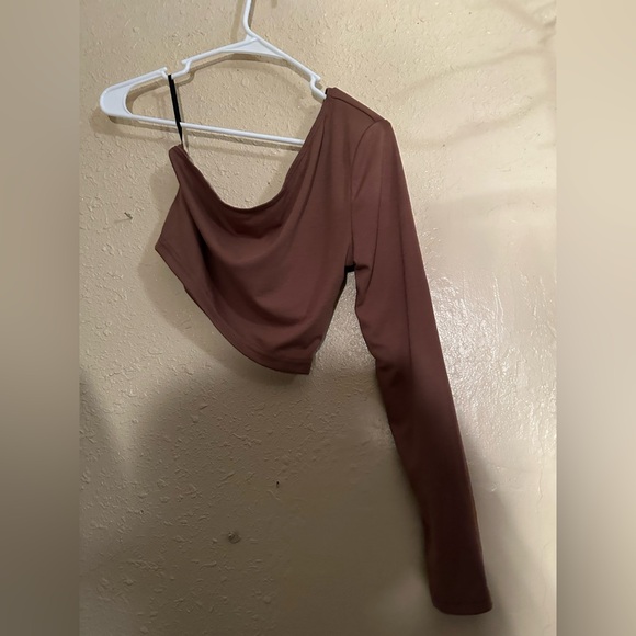 Shoulder Crop Tee - Picture 1 of 3